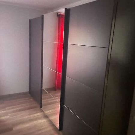 Ferienwohnung Outletcity Metzingen メッツィンゲン エクステリア 写真