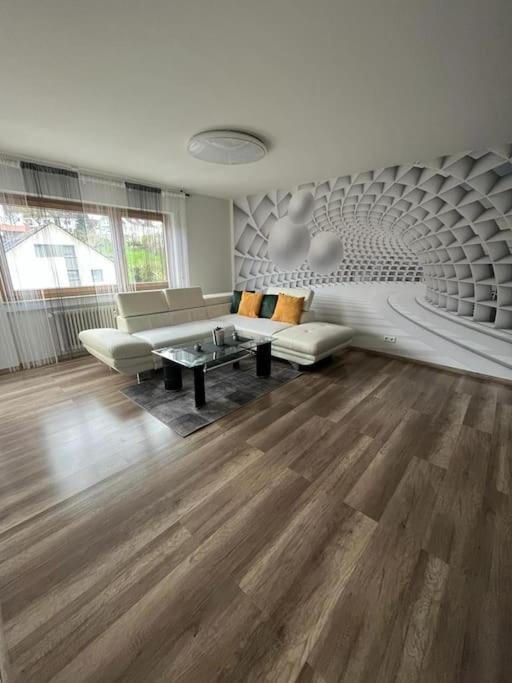 Ferienwohnung Outletcity Metzingen メッツィンゲン エクステリア 写真